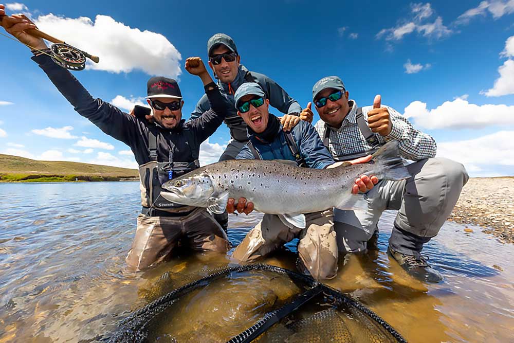 kau-tapen-lodge-fishing-2 Kau Tapen Lodge | Sea-Run Brown Trout Fly Fishing in Argentina